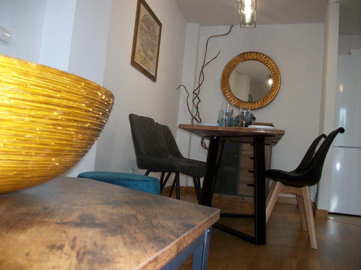 Apartamento Vega-Aranda Fresnillo de Las Duenas Exterior foto
